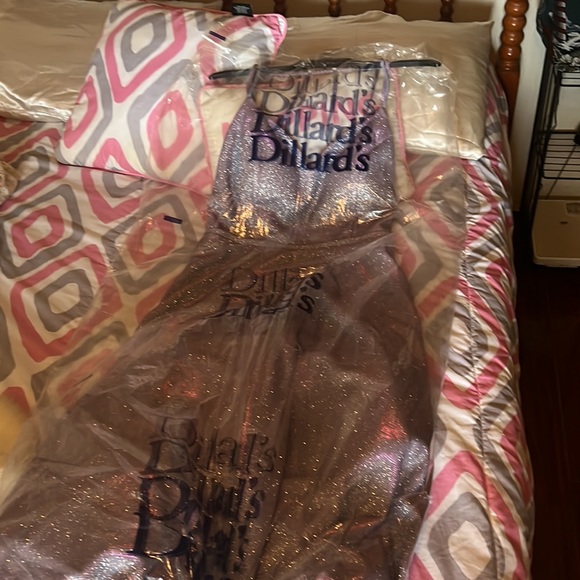 Prom dress - Picture 4 of 4